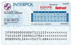 Leider sind gerade in der vorweihnachtszeit vermehrt nutzer mit betrügerischen absichten im internet unterwegs. Entrust Hilft Interpol Beamten Bei Der Verbrecherjagd Mit Pki Basiertem Interpol Ausweis