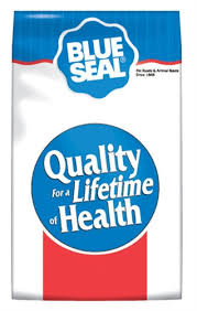 Bulk feed is availiable in 2,000 pound tote bags, or dumped in the back of your pickup. Blue Seal Fine Cracked Corn 50lb
