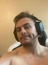 Warning about suspicious buyers in sports card trading