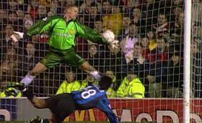 Peter schmeichels top 3 saves. 90s Football On Twitter Peter Schmeichel Vs Ivan Zamorano