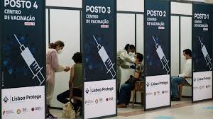 Você pode realizar o seu auto agendamento aqui. Covid 19 Um Quarto Da Populacao Portuguesa Tem A Vacinacao Completa Coronavirus Publico