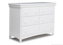This versatile dresser has ample storage space that will accommodate all of your child's clothing from babyhood to adulthood. 6 Drawer Dresser Delta Children
