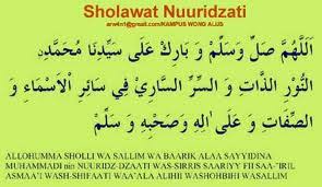 Sholawat fatih merupakan sholawat yang sangat populer dan salah satu dari berbagai macam sholawat yang terbukti ampuh dan mujarab. 16 Desember 2013 Hayuno Sakura