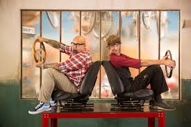 L'émission anglaise a le mérite de me faire rire avec le gros mike, mais la version fr avec son acheteur bidon , son mécano qui fait des restaurations.douteuses et la voix off qui nous prends pour des. Television Aurelien Est De Retour Dans Wheeler Dealers Le 9 Octobre Le Reveil De Neufchatel