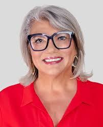 Candace Cagle's Instagram, Twitter & Facebook