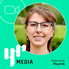 Nancy Schauer's Instagram, Twitter & Facebook