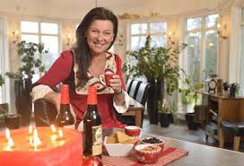 Med lotta på liseberg i tv4. Lotta Engberg For Mig Ar Julen En Lugn Hogtid Hemmets Journal