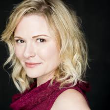 Sarah Brandon's Instagram, Twitter & Facebook