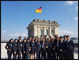 Bundesrepublik deutschland) adalah negara berbentuk federasi di eropa barat. Program Pertukaran Pelajar Sma Jawa Tengah Indonesia Dengan Sma Di Hamburg Jerman Iasi