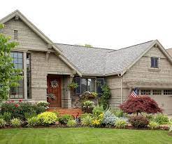 Some refer to ranch house plans as running a ranch others as bred or other purposes. 17 Landscaping Ideas For Ranch Style Homes Zacs Garden