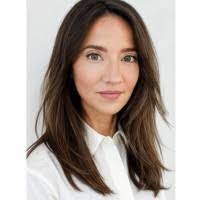 Betsy Rizzo's Instagram, Twitter & Facebook