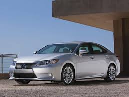 Na autohledu porovnáváme toyota camry 2.5 hybrid 2018 vs lexus es 300h 2019 včetně všech parametrů, motorizací a ceny. 2013 Lexus Es 300h Specs And Prices