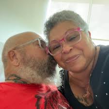 Do you love Becky lynch yes or no