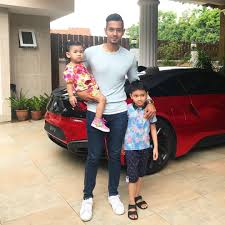 The finale of raf yaakob's journey to old trafford' it started from me winning the grand prize episode 4 b with bally with raf yaakob as he shares his journey from his passion in football. Biodata Raf Yaakob Suami Mawar Rashid Azhan Co