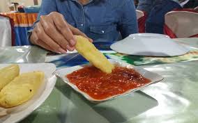 13,043 likes · 16 talking about this · 57 were here. Mencicipi Pisang Goreng Enbal Makanan Khas Maluku Tenggara Yang Diolah Dengan Singkong Beracun Okezone Lifestyle