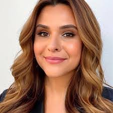 Cassandra Mcintosh's Instagram, Twitter & Facebook