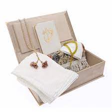 Lux Velvet Gift Set Eid Gifts Ramadan Kareem Quran Gift Etsy In 2021 Ramadan Gifts Eid Gifts Islamic Gifts