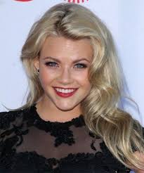 维特尼·卡森（Witney Carson），维基百科，年龄，身高，儿子，丈夫和净资产- 美国名人