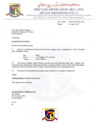9.a puan laila is drying clothes outside her house.b puan hasnah is folding clothes in herbedroom.c puan hirawati is washing clothes in. Surat Bi
