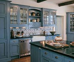 مطبخ بألوان زرقاء