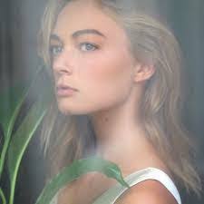 Nadia Mcclure's Instagram, Twitter & Facebook