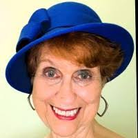 Betsy Steiner's Instagram, Twitter & Facebook