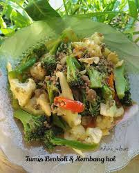 Kembang kol udang mentega siap dihidangkan. Tumis Kembang Kol Sweet Coconut And Cumin Tumis Kembang Kol Udang Bawang Putih 2 Siung 3