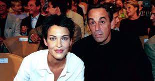 Retour sur le parcours de linda hardy. Tout Le Monde En Parle Linda Hardy Et Thierry Ardisson Toujours Tres Faches Purepeople