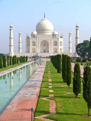 Taj Mahal |Agra |Backpackers United (2024)