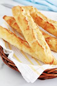 Baguettes Magiques Sans Petrissage Recette Rapide Recette En 2020 Recette Recettes De Cuisine Recettes Rapides