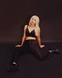 Music Mondays Ava Max Cantores Melhores Cantores Looks