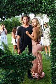 Alexis Ren Jay Alvarrez Instagram Couple Breakup