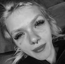 Goodmorning Gulfcoast! My name is Brooklynn Moore. I'm a licensed lash  artist/specialist located in Ocean Springs. I have appointments left this  month and would love to help get you all dolled up