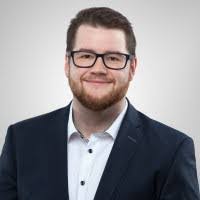 Dennis Hauer's Instagram, Twitter & Facebook