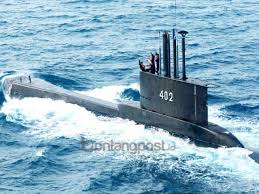 Kapal selam yang membawa 53 awak ini. 72 Jam Lebih Kapal Selam Kri Nanggala Belum Ditemukan Bontangpost Id