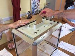 Les résultats du premier tour des élections régionales et ceux des élections départementales. Zjv75m53y6ktrm