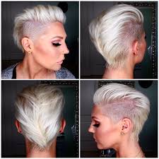 Iro Fur Frauen Kurz Undercut Platinblond Hairstyles Irokesenschnitt Platinblond Irokese