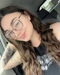 Jessica Hatton's Instagram, Twitter & Facebook