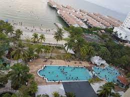 Consist of luxurious 2/3 bedroom apartment, business class, penthouse and suite it caters needs from all walks of life. Crowded During School Holidays Picture Of Glory Beach Resort Port Dickson Tripadvisor