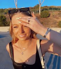 celebrating international women's day today & everyday! tag a sister who  inspires you!