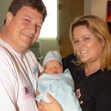 Does anyone know of a studio or one bedroom did rent for up to 1000 and can  accommodate my 12 year old dog . Or does anyone need a roommate