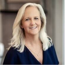 Donna Mangum's Instagram, Twitter & Facebook