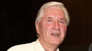 Mit 99 Jahren Bugs Bunny Zeichner Bob Givens Ist Verstorben Promiflash De