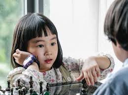 Sekarang aku duduk di salah satu sma negeri di bandung aku di kelas 12 dan adikku kelas 10. 5 Hikmah Jika Kamu Menanam Rasa Simpati Empati Pada Anak Sejak Kecil