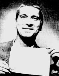 Se întinde pe golful jiaozhou și conectează orașul qingdao cu zona industrială la distanță a huangdao. Omul Cu Cel Mai Lung Nume Din Lume Are 746 Litere Si Nu Il Putem Pronunta