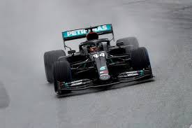 F1 Hamilton Mercedes Signe Sous La Pluie La Pole Du Gp De Styrie