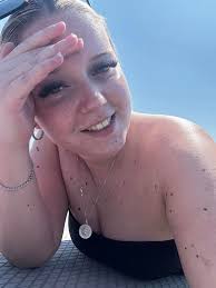 Hi :) my name is Elisabeth from Canada 🇨🇦 I am currently looking for  recommendations to plan my 3 months solo trip starting from end of  december, only thing : I dont