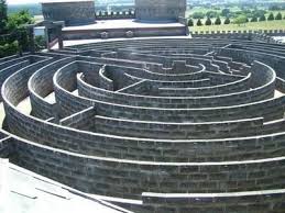 Australian Traveller Labyrinth Labyrinth Maze Maze