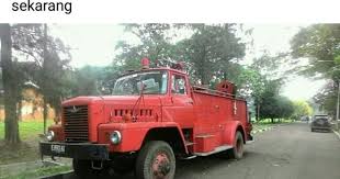 indonesia klasik bus truck おしゃれまとめの人気アイデア pinterest thorsten 消防車 レトロ