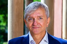 Freie wähler) since 2018 and is currently the deputy prime minister of bavaria and the bavarian minister of economic affairs, regional development and energy. Wahlkreise 46 47 Freiburg I Ii Freie Wahler Baden Wurttemberg